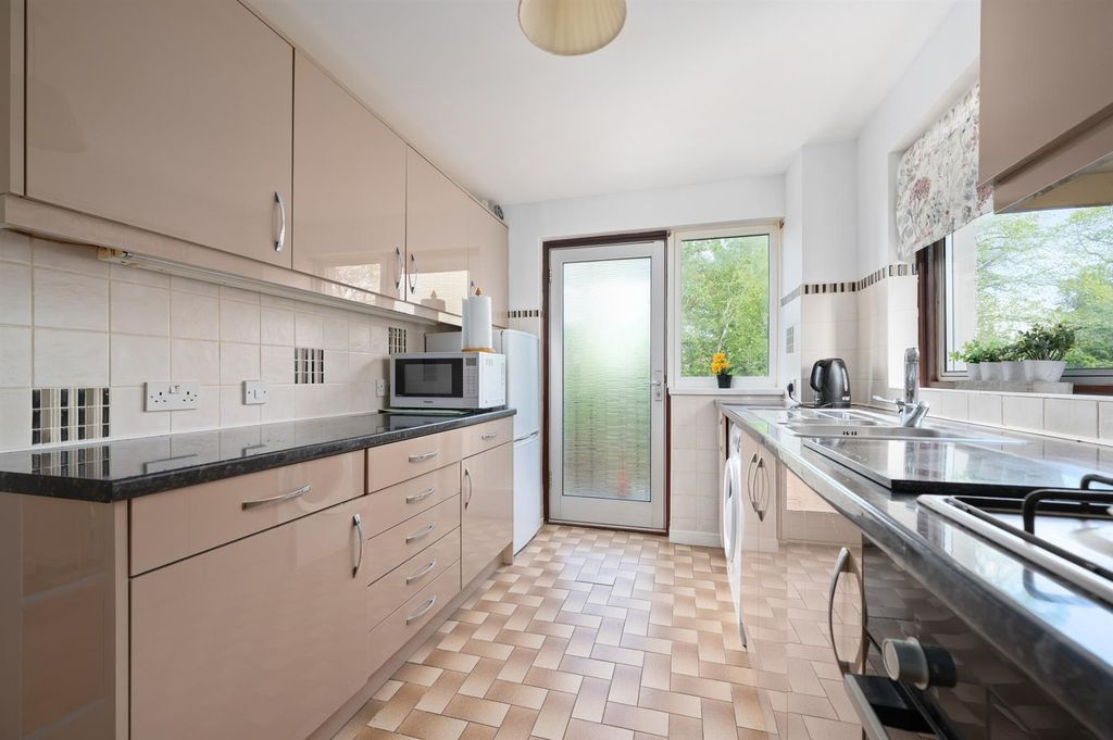 Property photo 3 of 24 7.Jpg