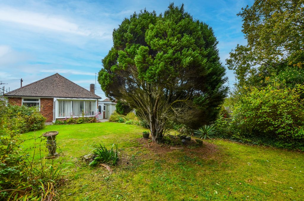 Property photo 2 of 19