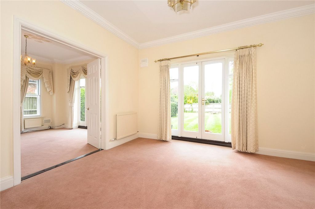 Property photo 3 of 11 Picture No. 25
