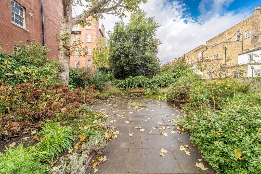 Property photo 2 of 4