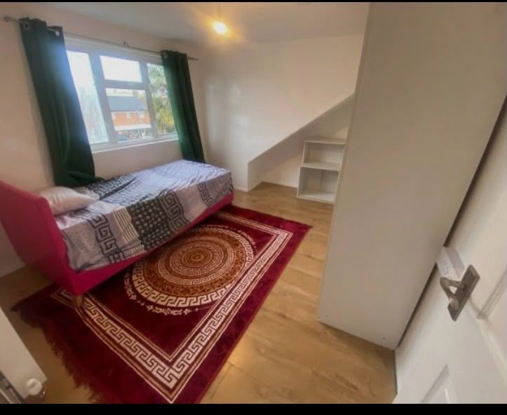 Property photo 1 of 2