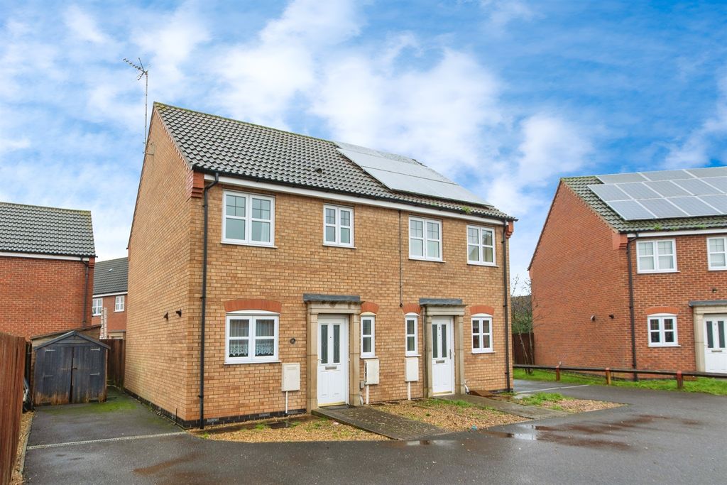 Property photo 1 of 18