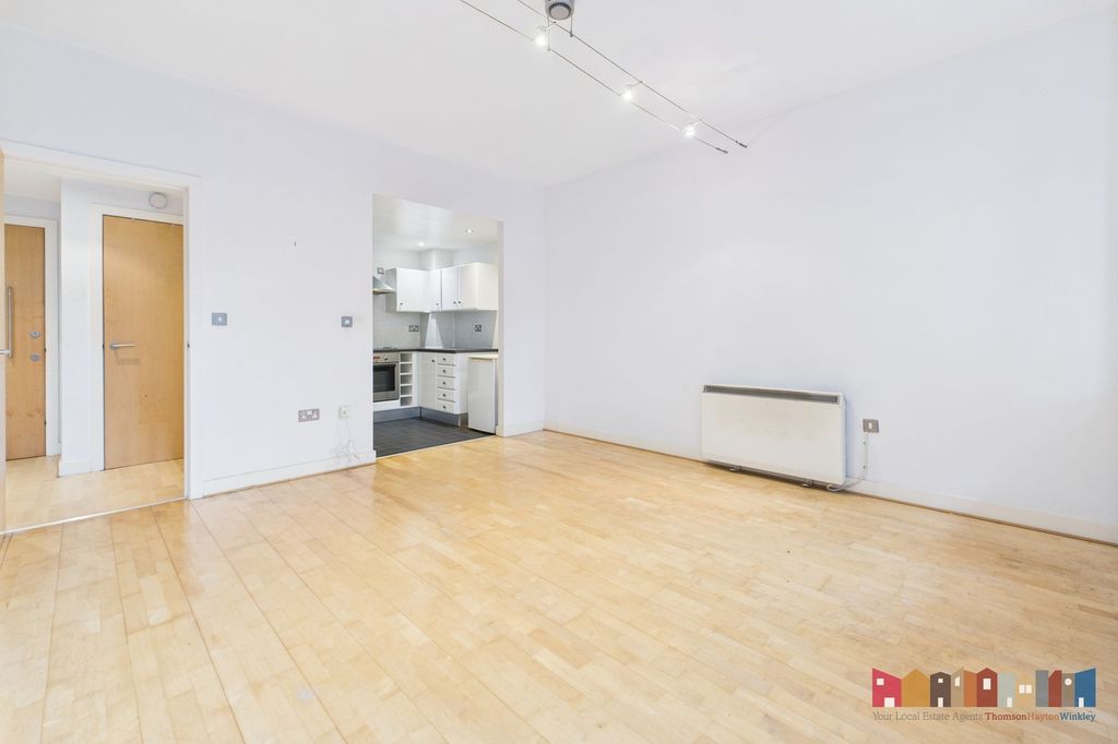 Property photo 2 of 7
