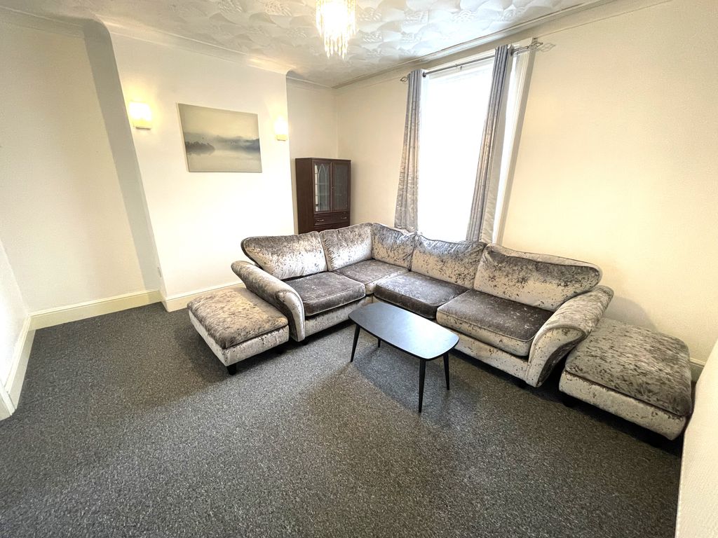 Property photo 2 of 7 Img_6458
