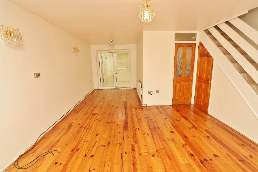 Property photo 3 of 19