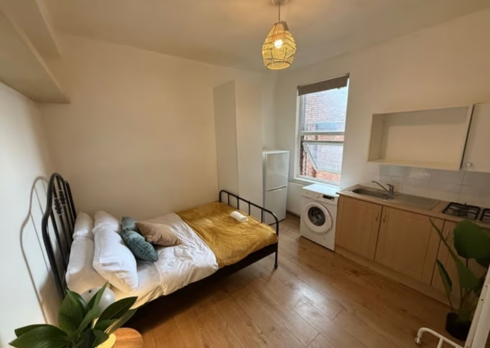 Property photo 1 of 5