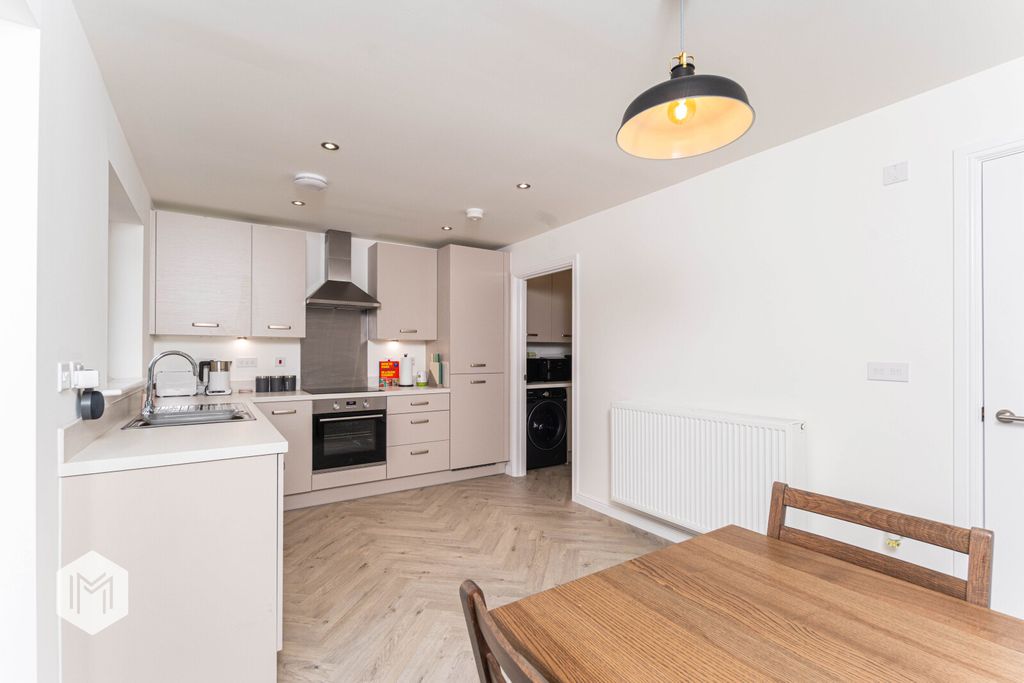 Property photo 3 of 22 Picture No. 21