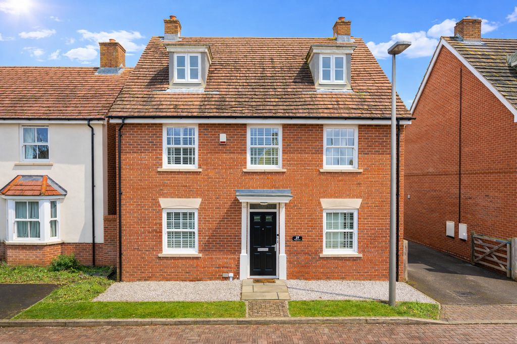 Property photo 1 of 31