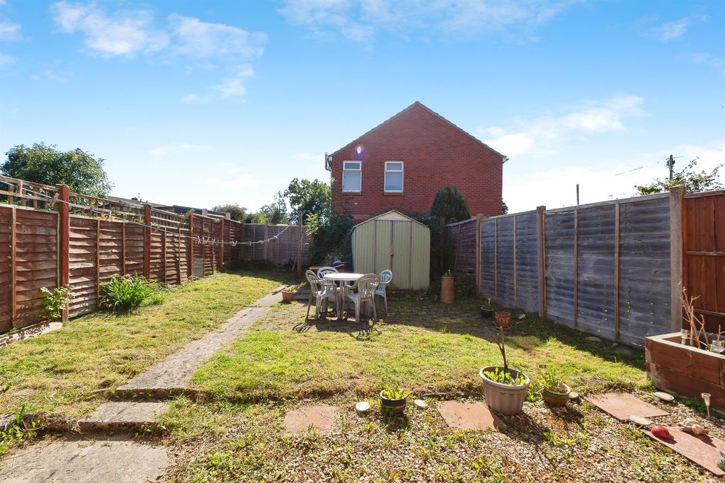 Property photo 3 of 18