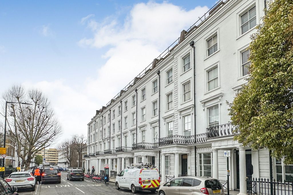 Property photo 2 of 3 Flat 28, 4 Orsett Terrace, Bayswater, London, W2 6Az