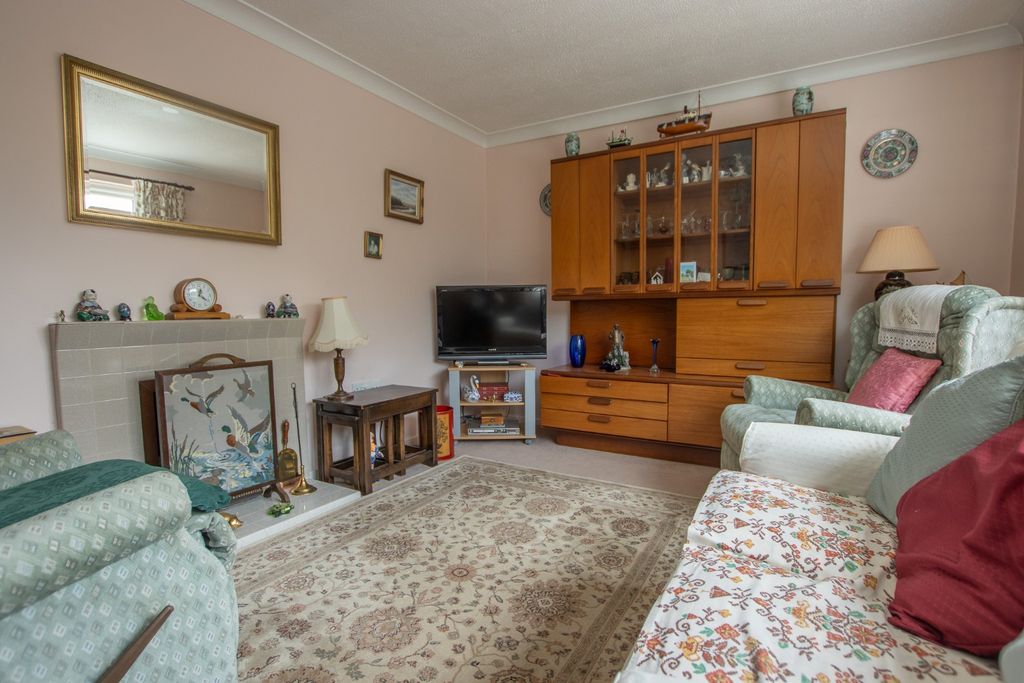 Property photo 3 of 18 3373114