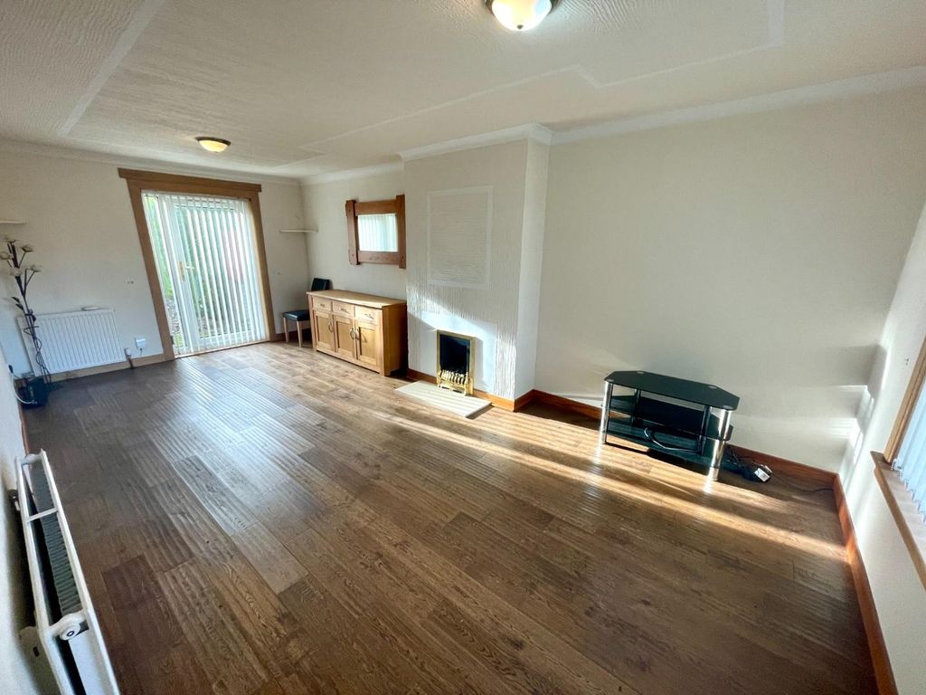 Property photo 3 of 16 20251110_114442802_Ios.Jpg