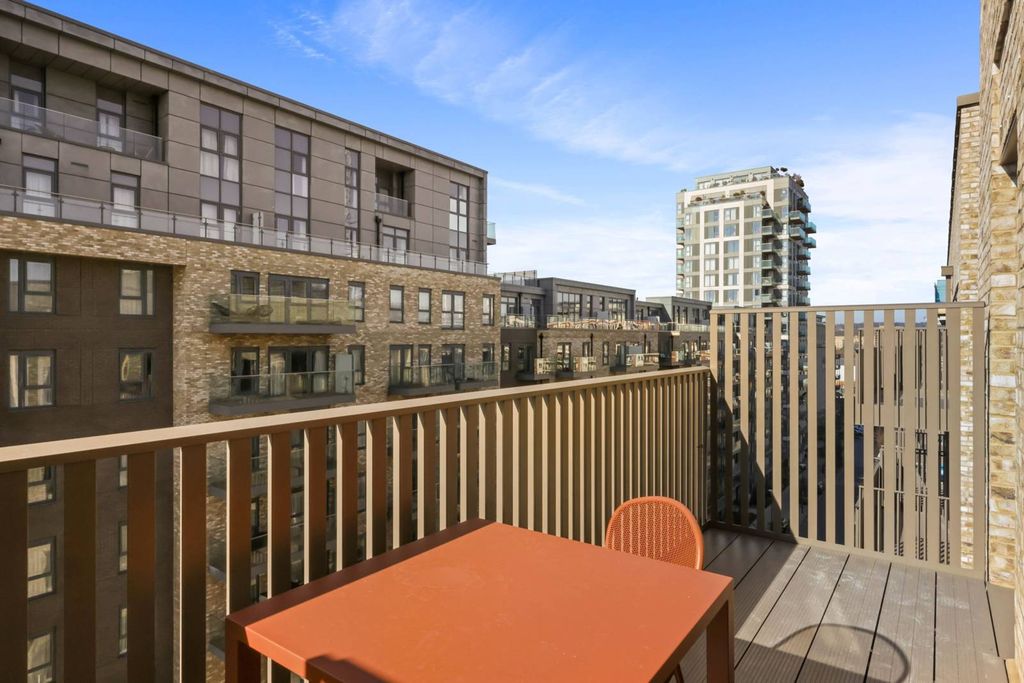 Property photo 3 of 29