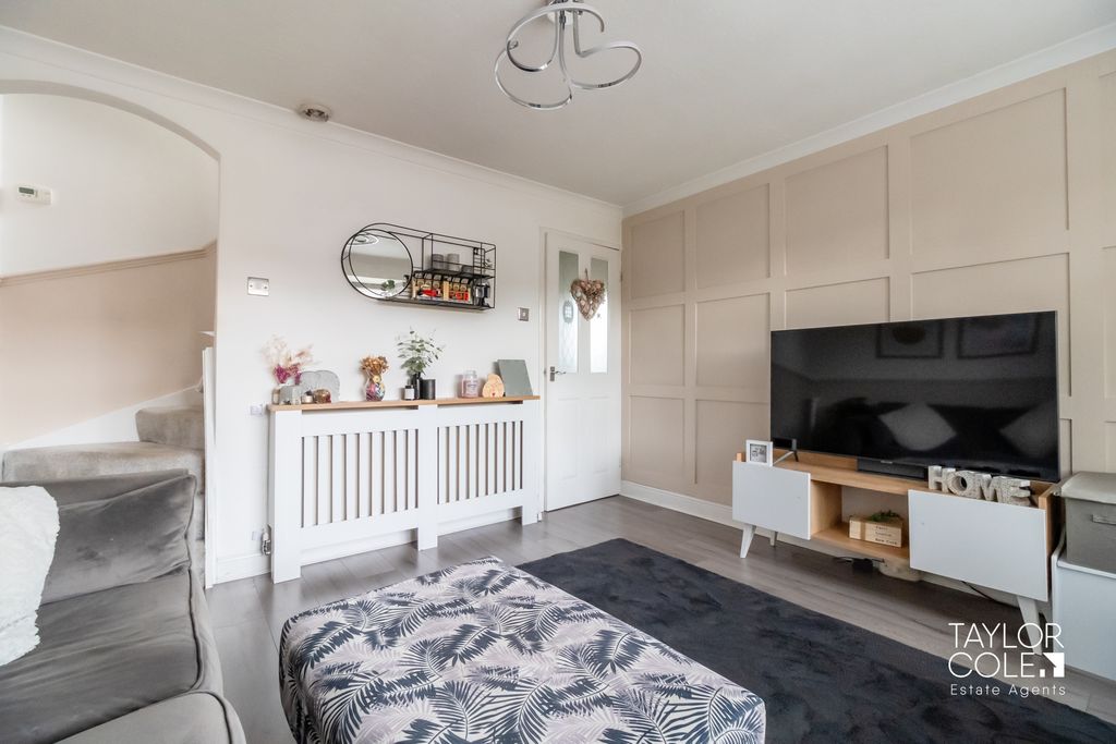 Property photo 2 of 19