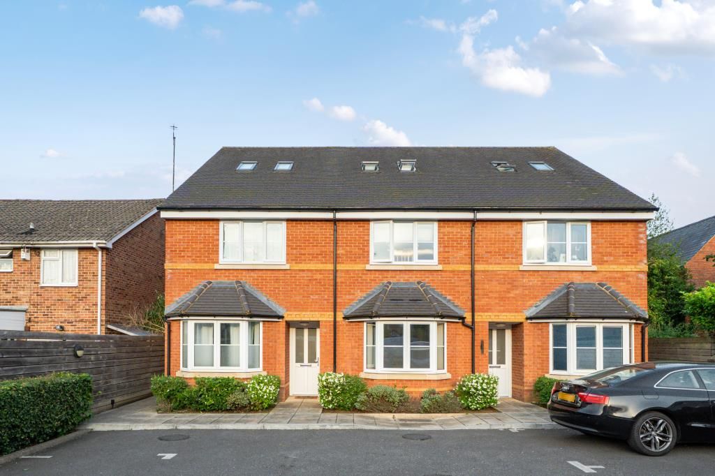 Property photo 1 of 19 External