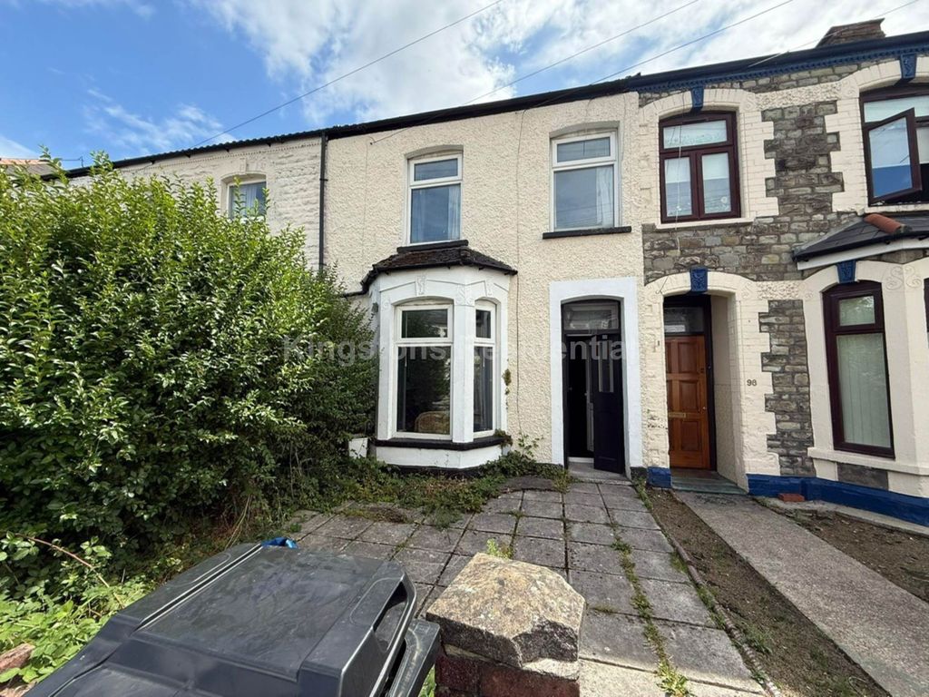 Property photo 2 of 11