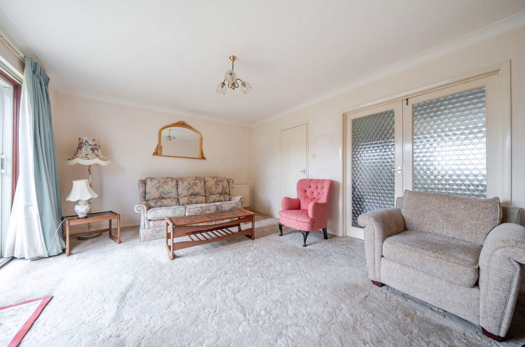Property photo 3 of 13 1448205-12-69E780...