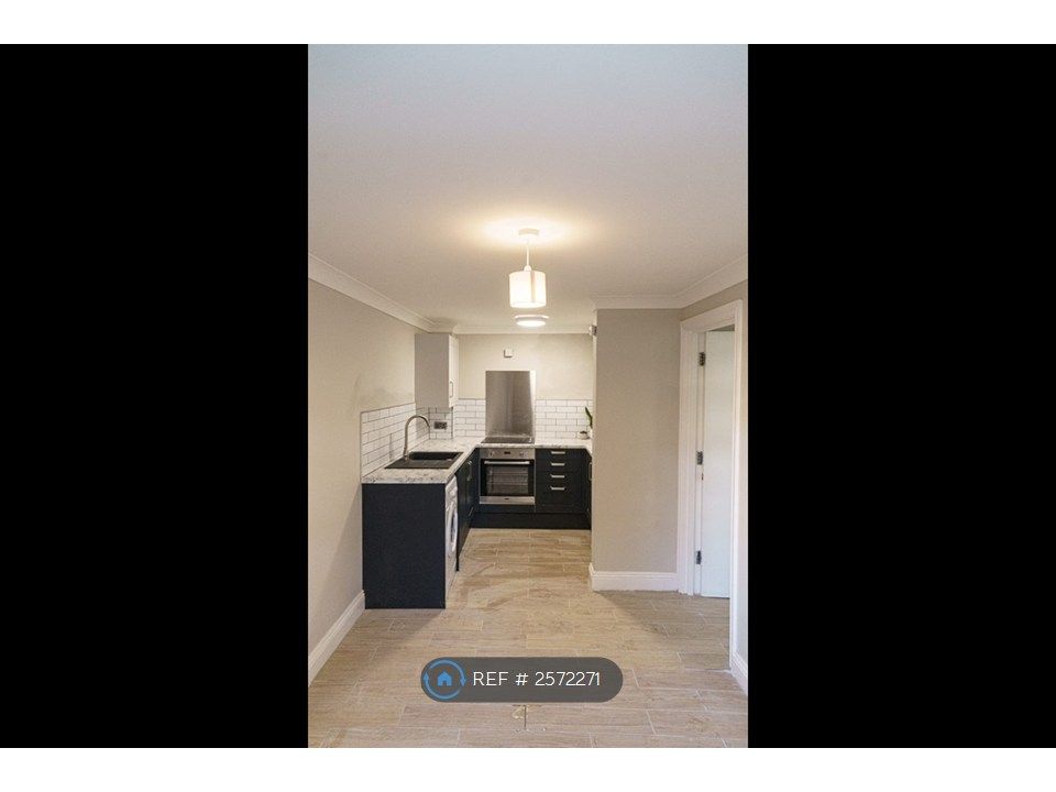 Property photo 3 of 11 New Kitchen (All White Goods Included)