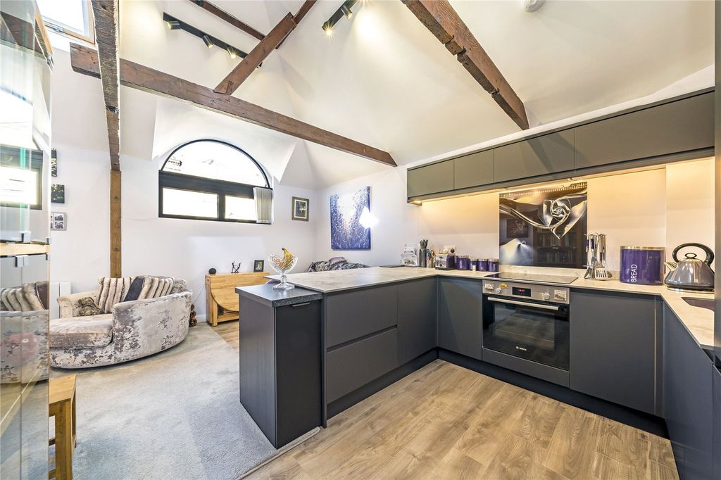 Property photo 2 of 6 Picture No. 07