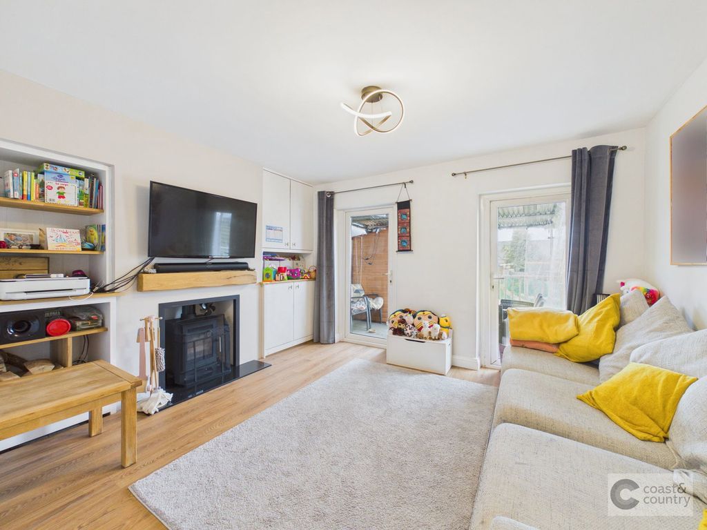 Property photo 2 of 13