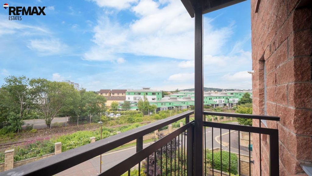 Property photo 1 of 22 Balcony