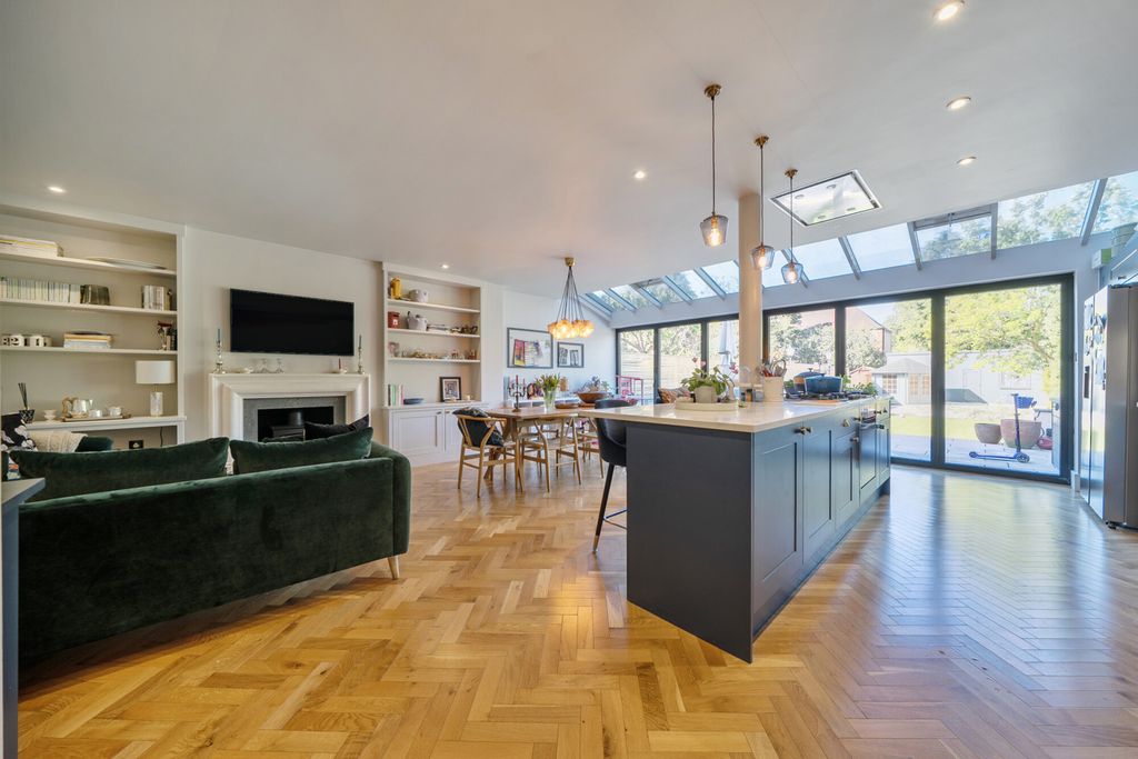 Property photo 2 of 32 1-69F2Fcc40645c-1...