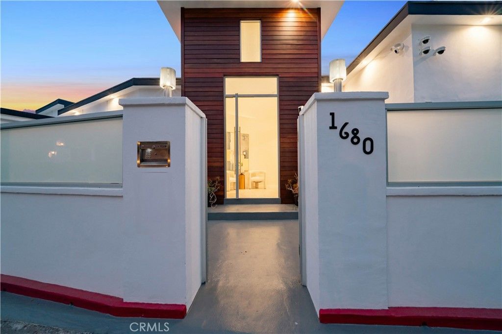 Property photo 3 of 50