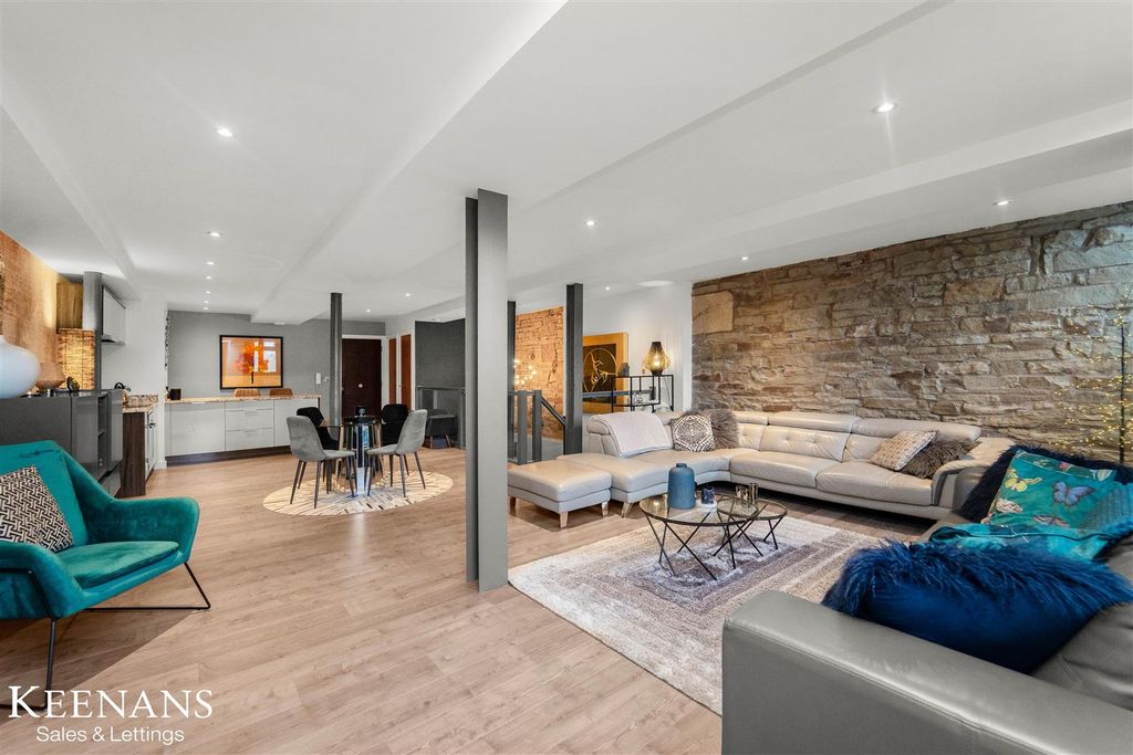 Property photo 1 of 51 1.Jpg