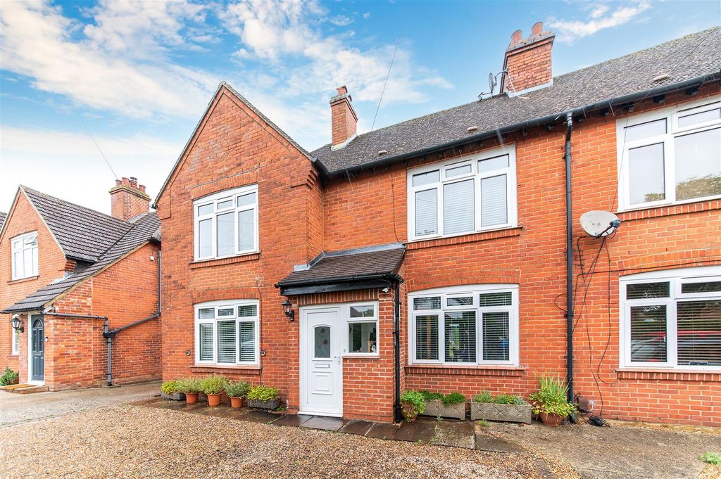 Property photo 1 of 20 Kingscroft Road,8- (18).Jpg