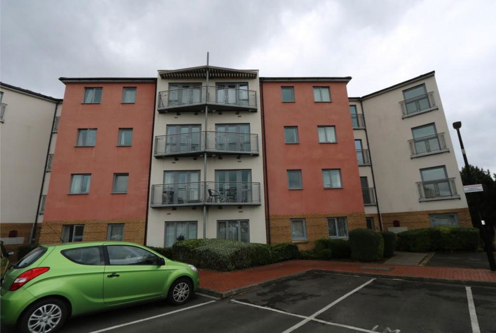 Property photo 2 of 15