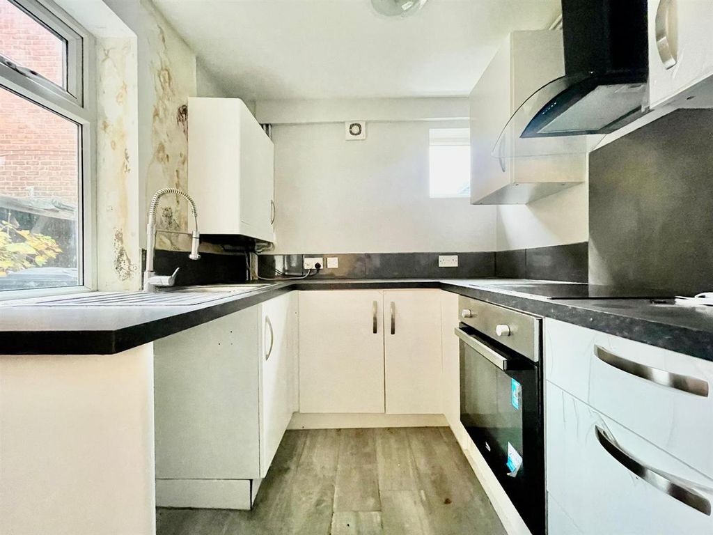 Property photo 2 of 7 5B372490-d8A2-4E59-9F94-959Bf1E71684.Jpeg
