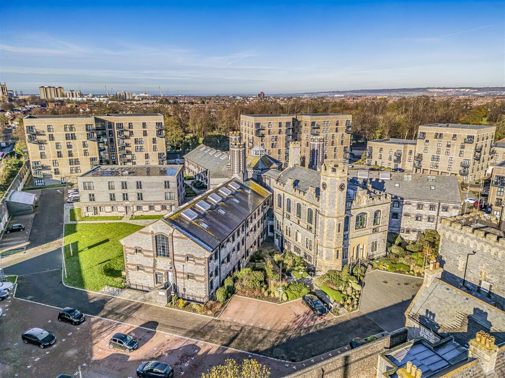 Property photo 1 of 19 14 Radial House-Aerials-Porticomarketing-Soldby-5.