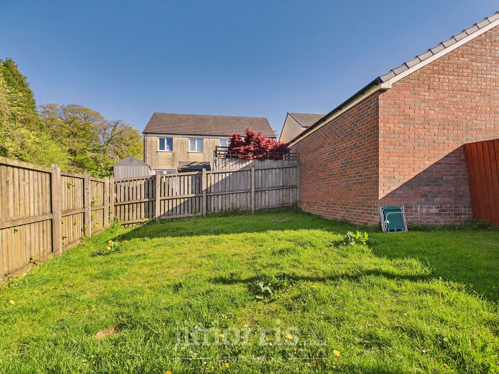 Property photo 2 of 15
