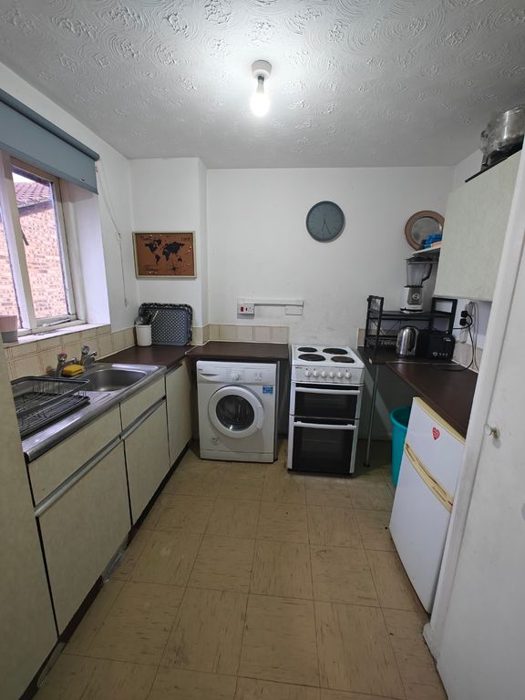 Property photo 2 of 5