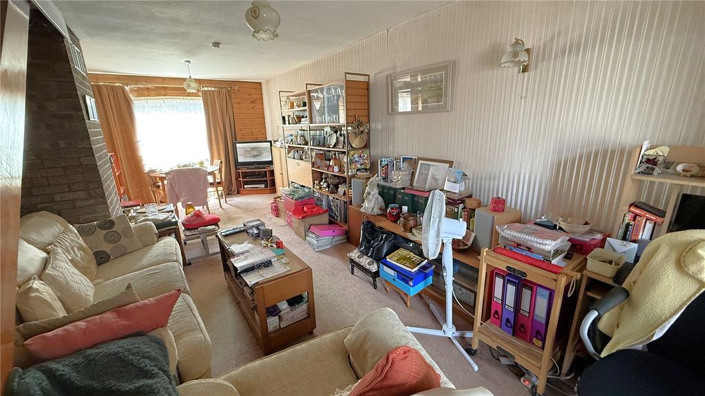 Property photo 3 of 8 Picture No. 06
