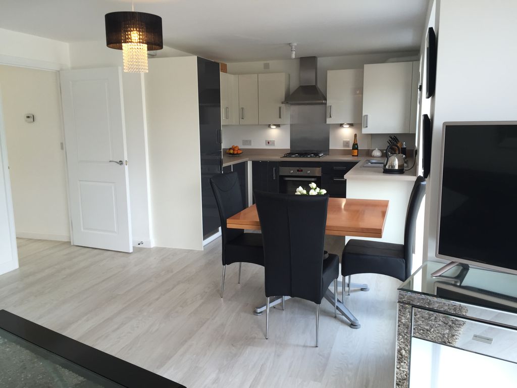 Property photo 1 of 10 Dining Area
