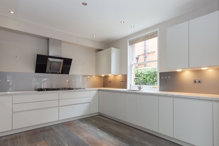 Property photo 1 of 12 300635