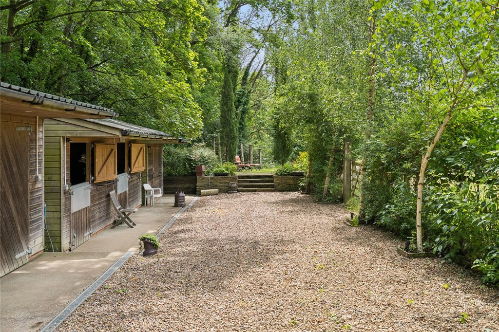Property photo 3 of 48 Stables