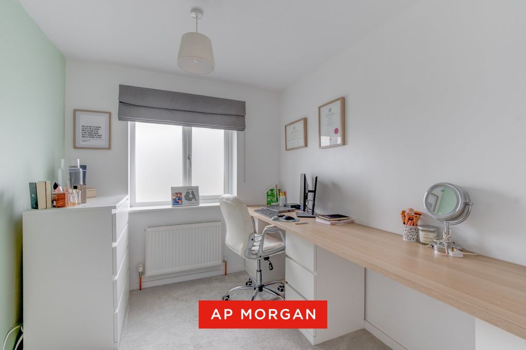 Property photo 3 of 22 Picture No. 04