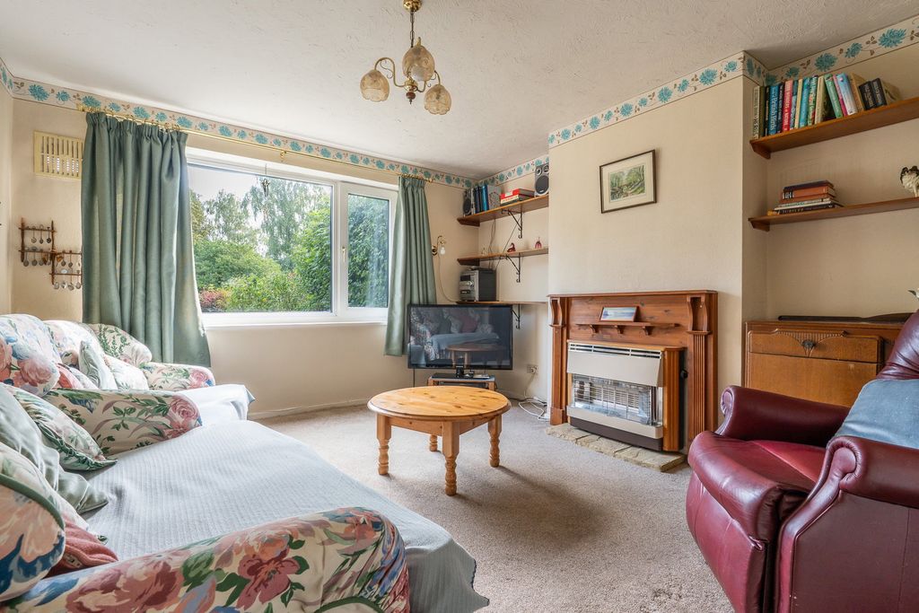 Property photo 3 of 19