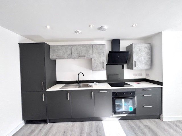 Property photo 3 of 7 Kitchen