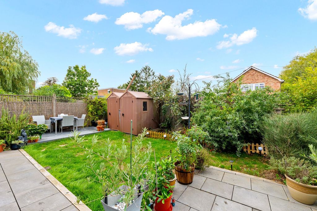 Property photo 1 of 16 Garden