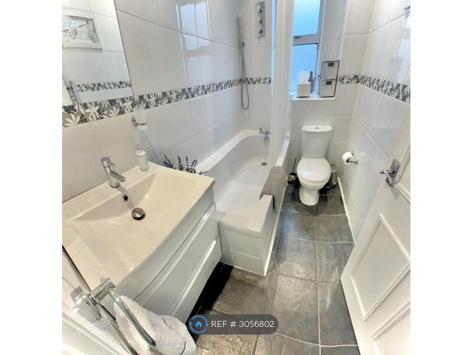 Property photo 3 of 5 Bathroom With Both Bath And Power Shower