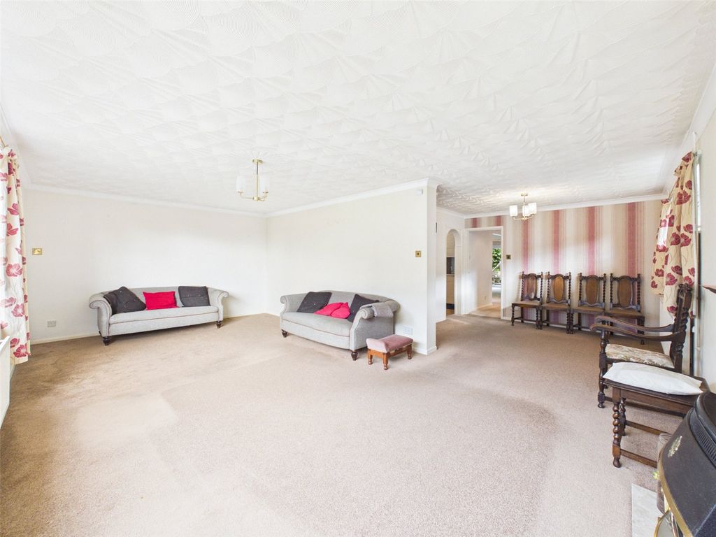 Property photo 3 of 21 Picture No. 06