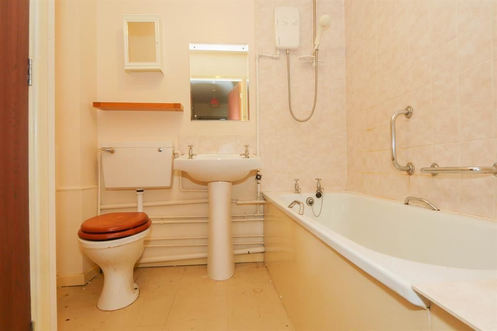 Additional image 13 of 2 bed flat for saleGalloway Court, Pudsey LS28