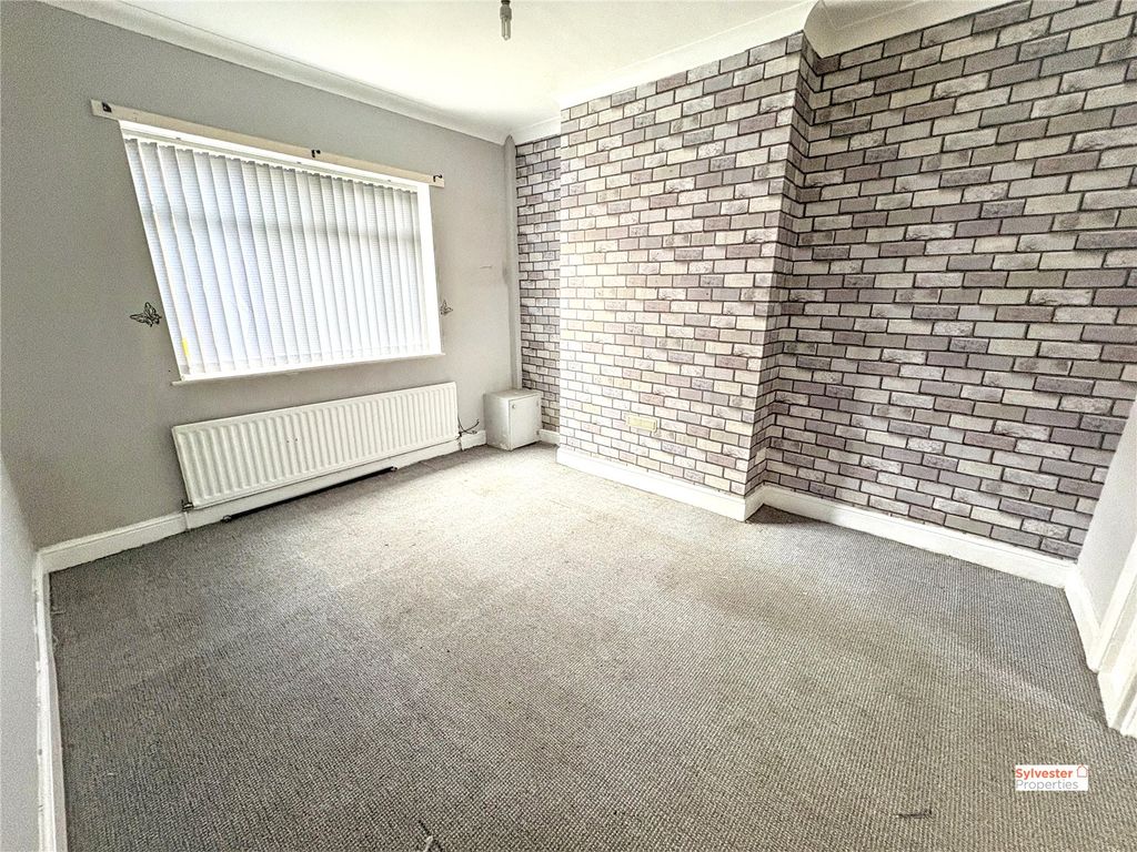 Property photo 3 of 13 Picture No. 18