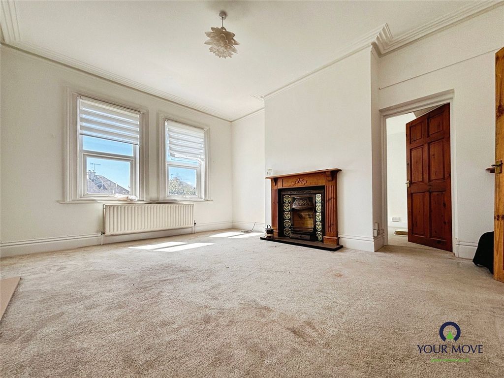 Property photo 2 of 8 Picture No. 05