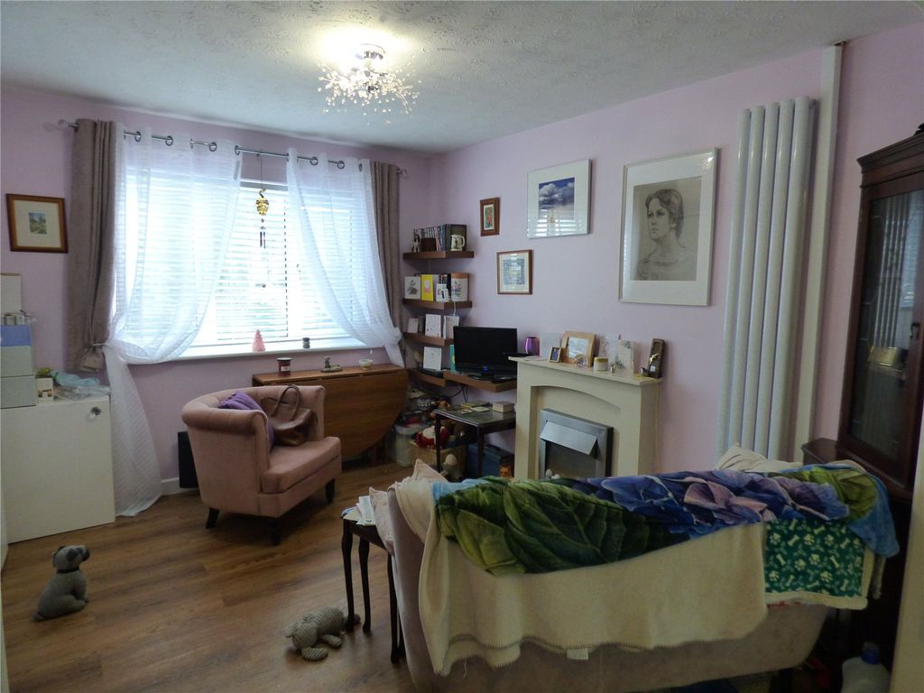 Property photo 3 of 16 Picture No. 03