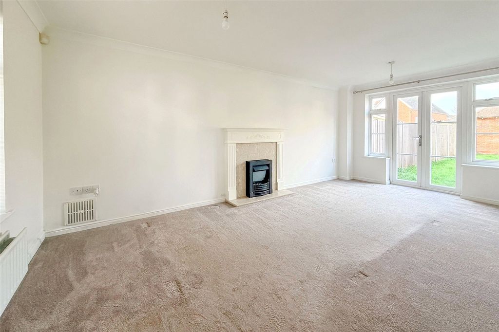 Property photo 3 of 21 Picture No. 01