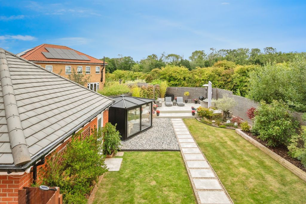 Property photo 2 of 17